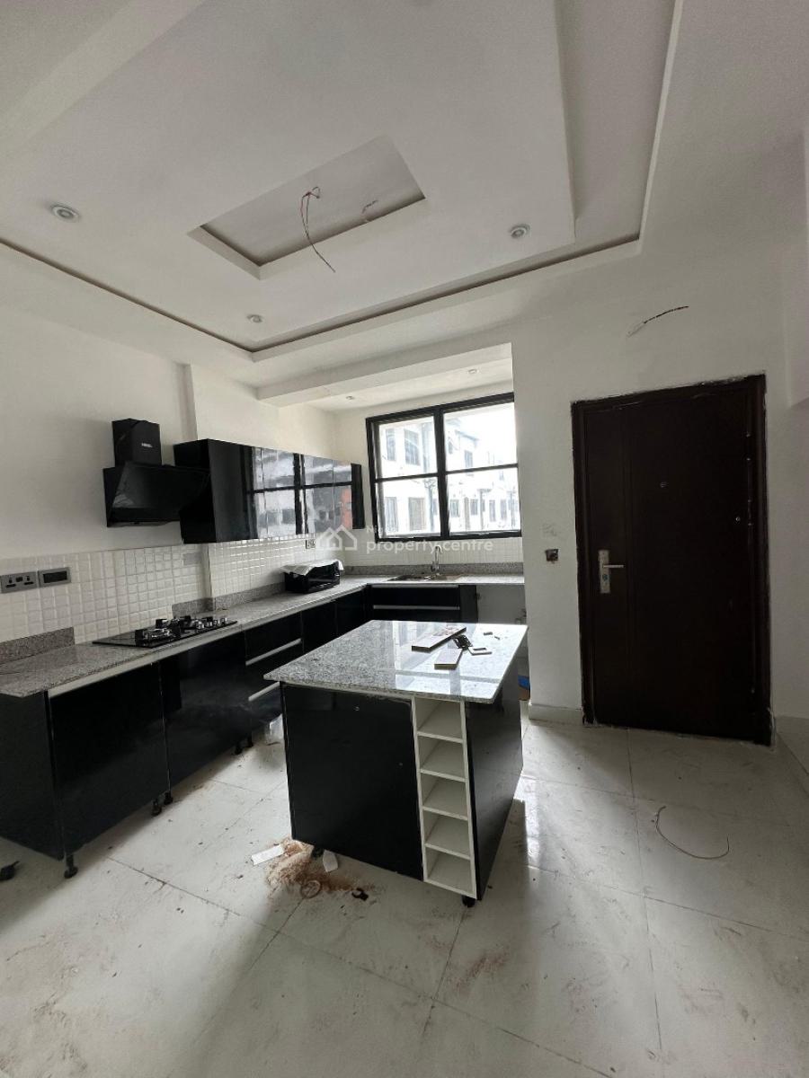 Modestly Built 2 Bedrooom Maisonette with Elevator, Lekki Phase 1, Lekki, Lagos, Flat / Apartment for Rent