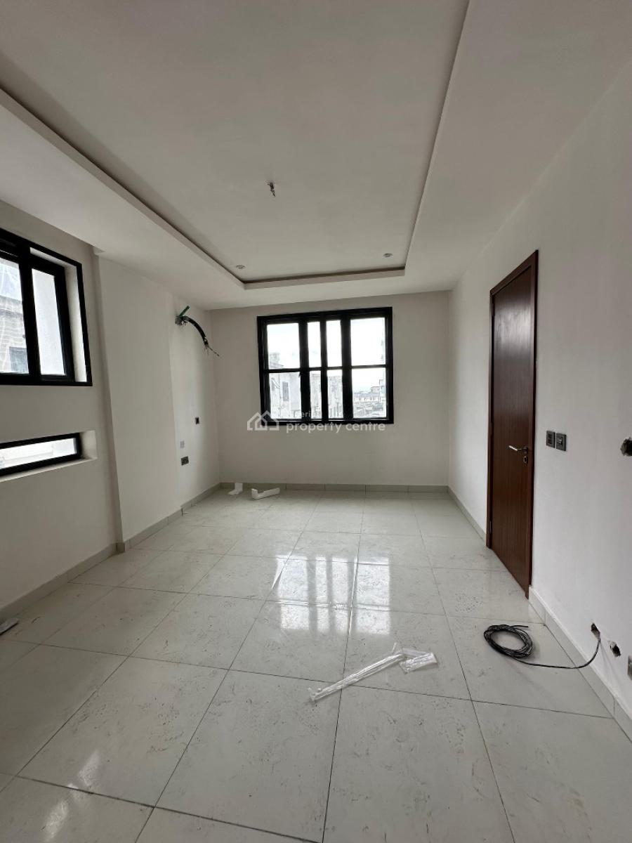 Modestly Built 2 Bedrooom Maisonette with Elevator, Lekki Phase 1, Lekki, Lagos, Flat / Apartment for Rent