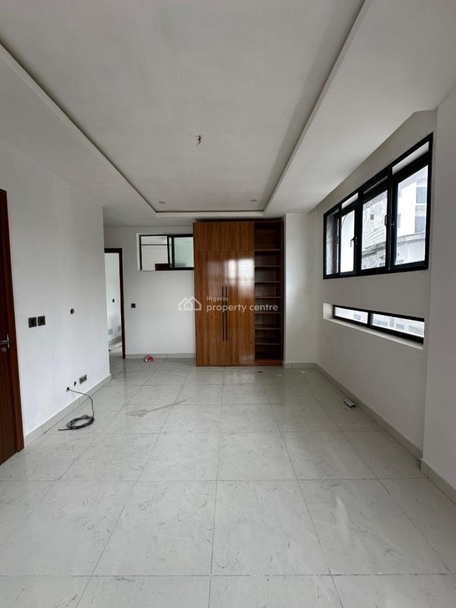 Modestly Built 2 Bedrooom Maisonette with Elevator, Lekki Phase 1, Lekki, Lagos, Flat / Apartment for Rent