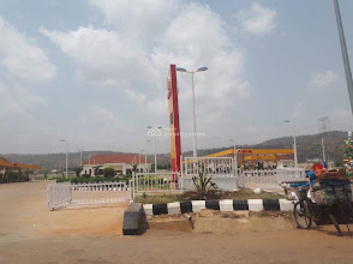 Functional Filling Station, Kubwa Expressed Way, Gwarinpa, Abuja, Filling Station for Sale