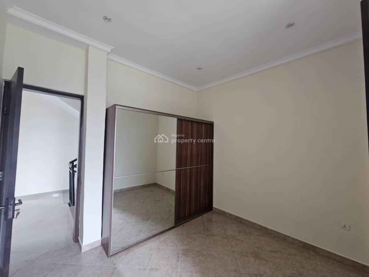 Well Maintained 4 Bedroom Semi Detached Duplex with Bq, Banana Island, Ikoyi, Lagos, Detached Duplex for Rent