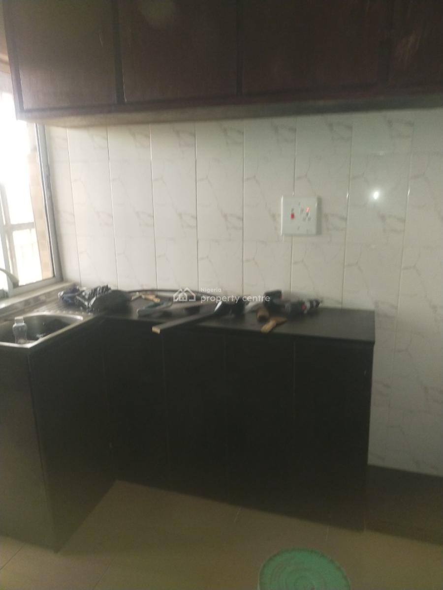 3 Bedroom Flat, Soluyi, Gbagada, Lagos, Flat / Apartment for Rent