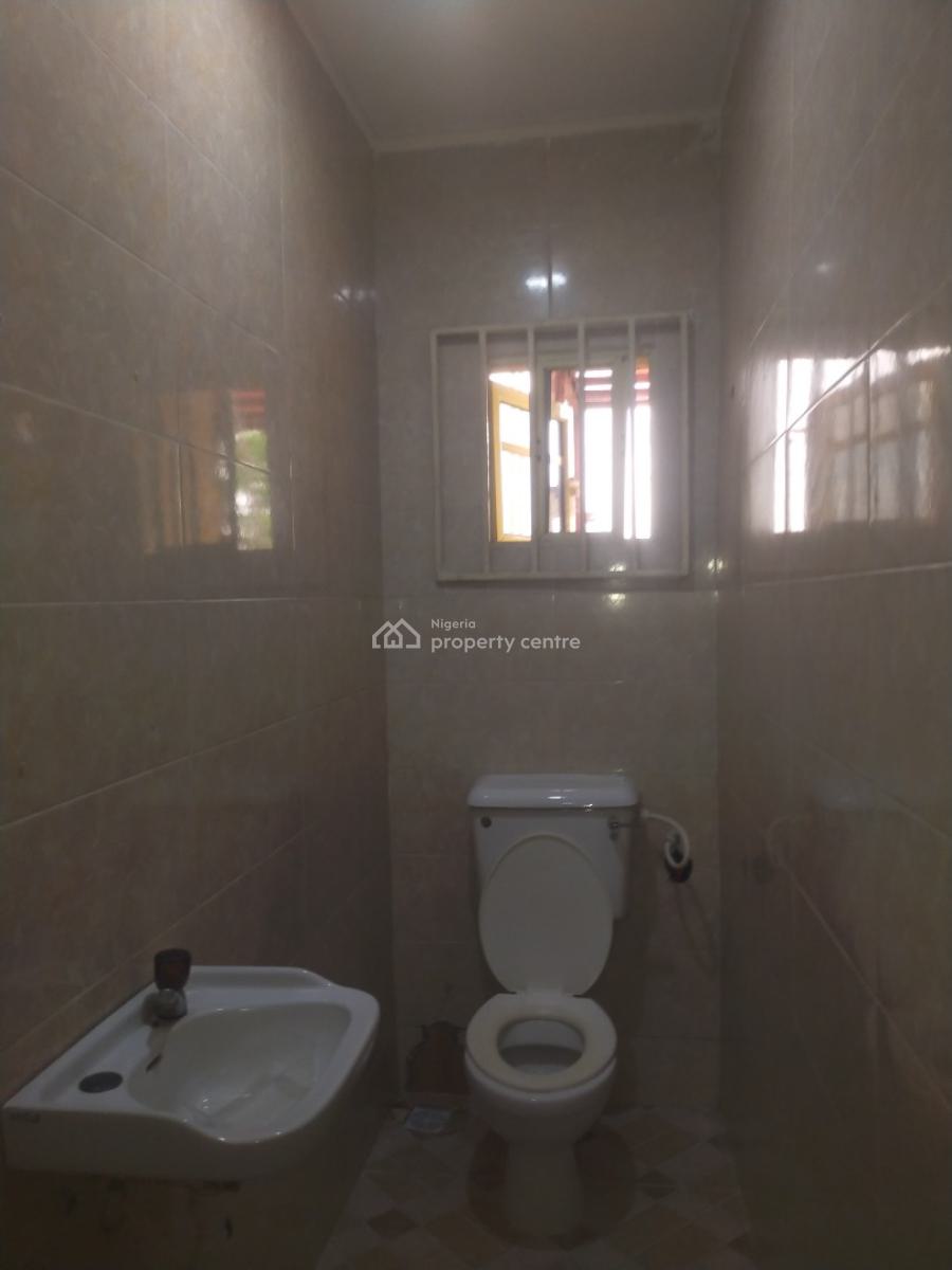 3 Bedroom Flat, Soluyi, Gbagada, Lagos, Flat / Apartment for Rent