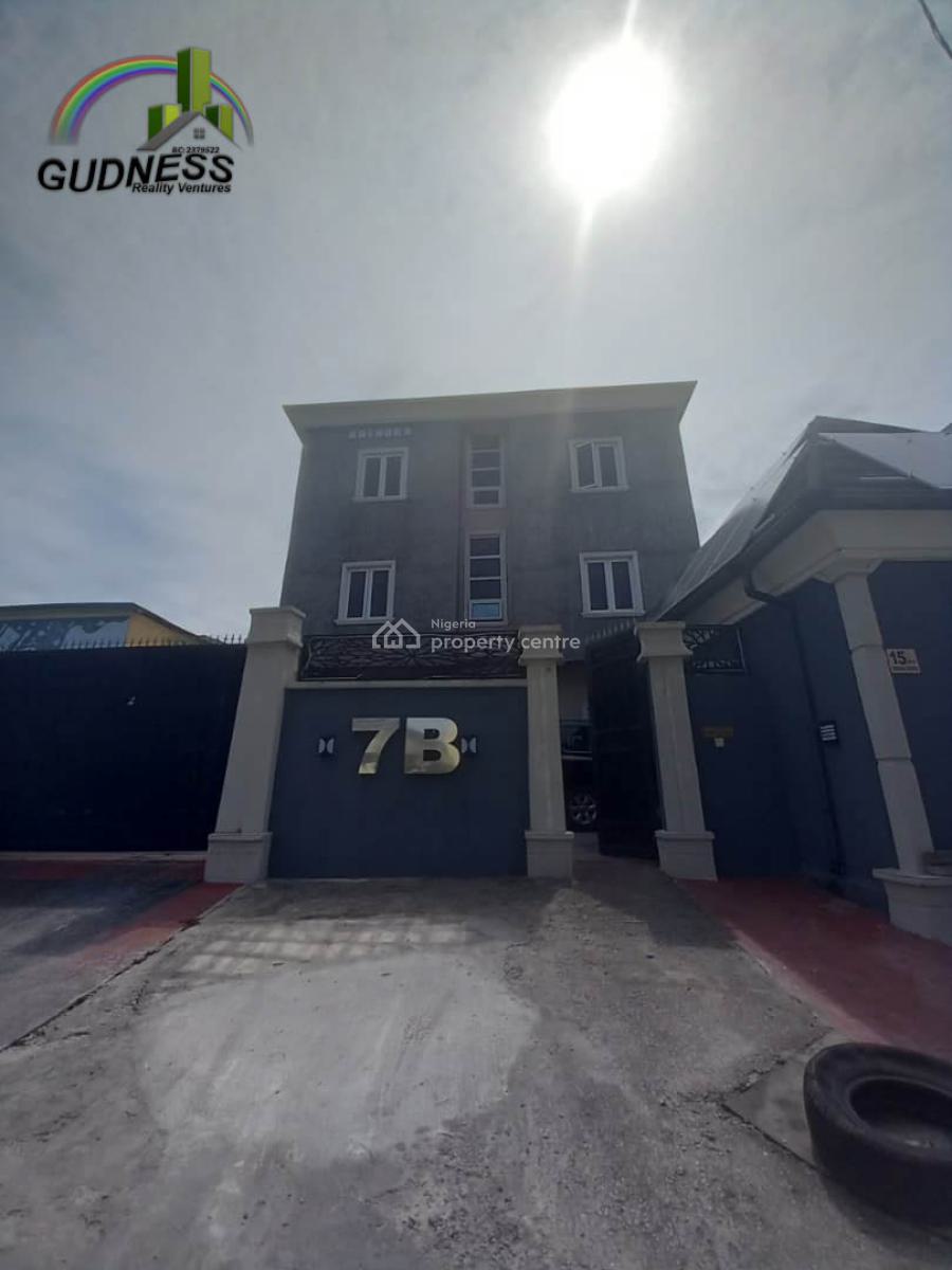 Fully Equipped 11-room Hotel, Idado, Lekki, Lagos, Hotel / Guest House for Sale