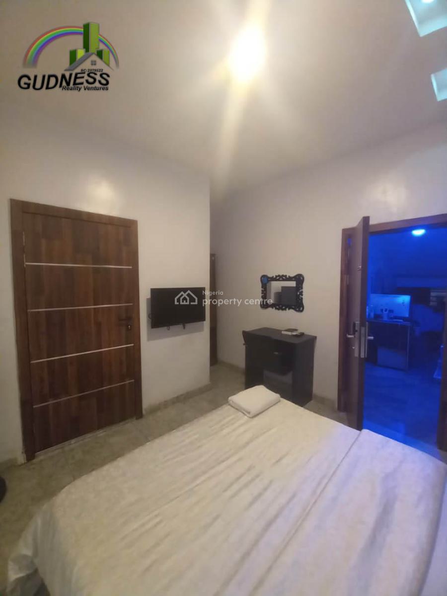 Fully Equipped 11-room Hotel, Idado, Lekki, Lagos, Hotel / Guest House for Sale