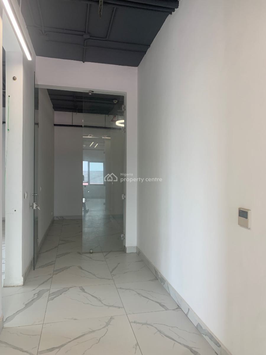 Office Space 40-50sqm Luxuriously Finished, Lekki Phase 1, Lekki Phase 1, Lekki, Lagos, Office Space for Rent