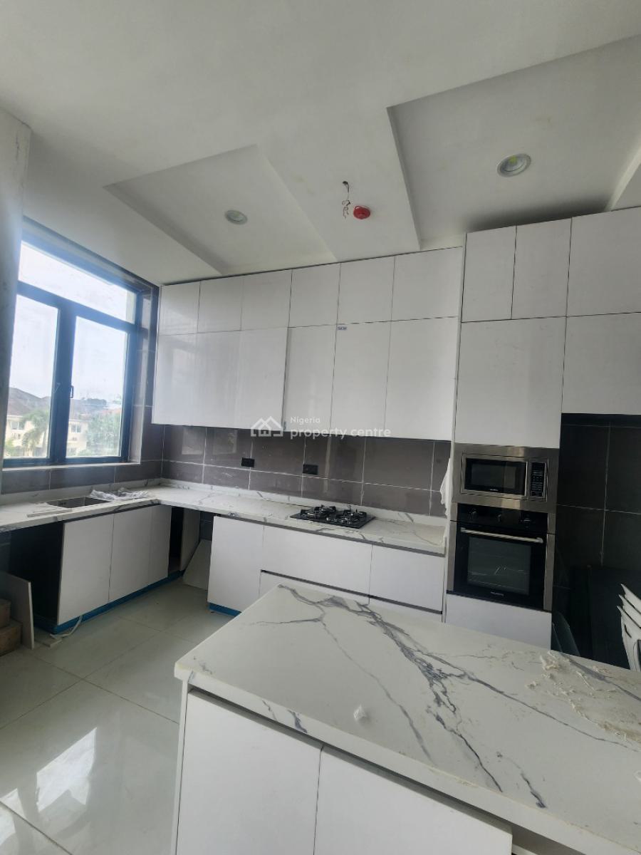 Executive Bedroom Apartments, Off Admiralty Road, Lekki Phase 1, Lekki, Lagos, Flat / Apartment for Sale