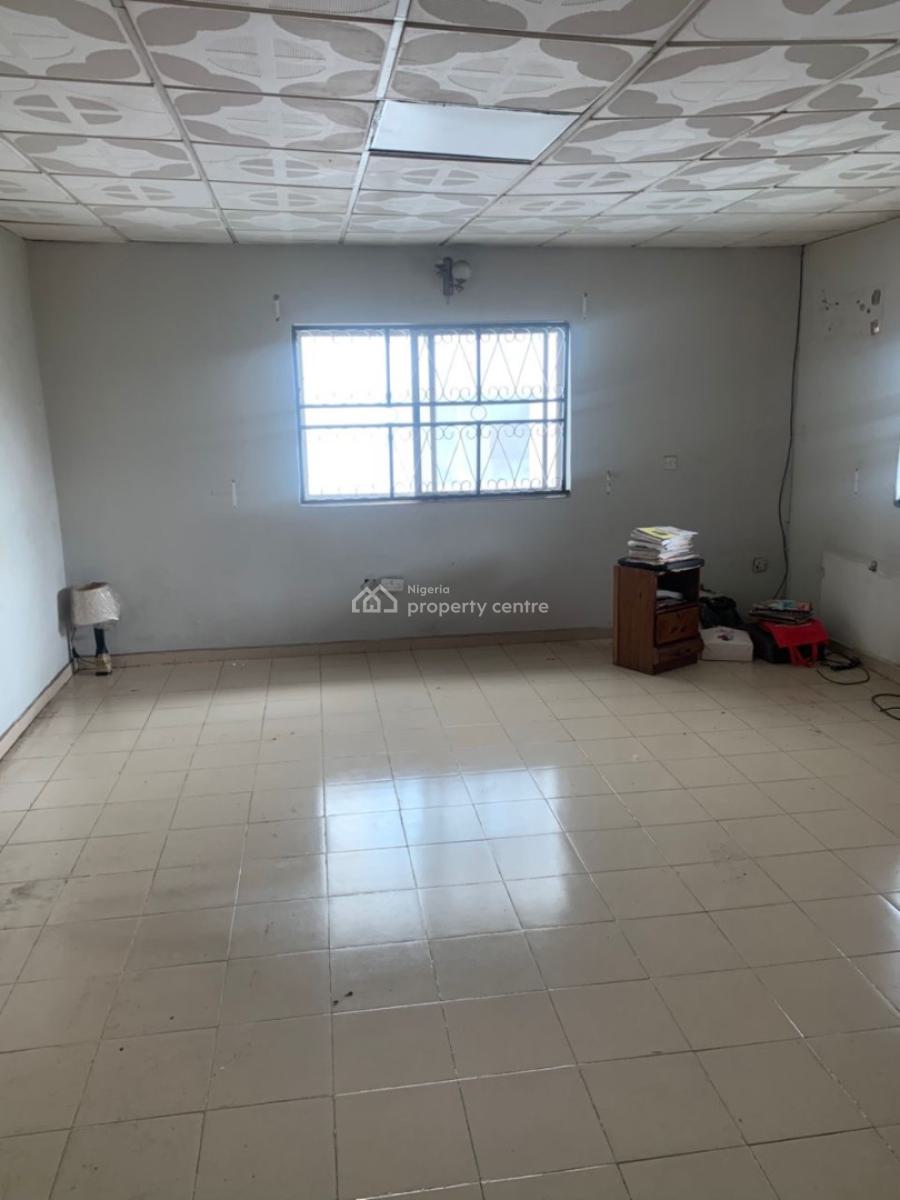 Well Maintained 5 Bedroom Semi Detached Duplex + Bq, Off Admiralty Way, Lekki Phase 1, Lekki, Lagos, Semi-detached Duplex for Rent