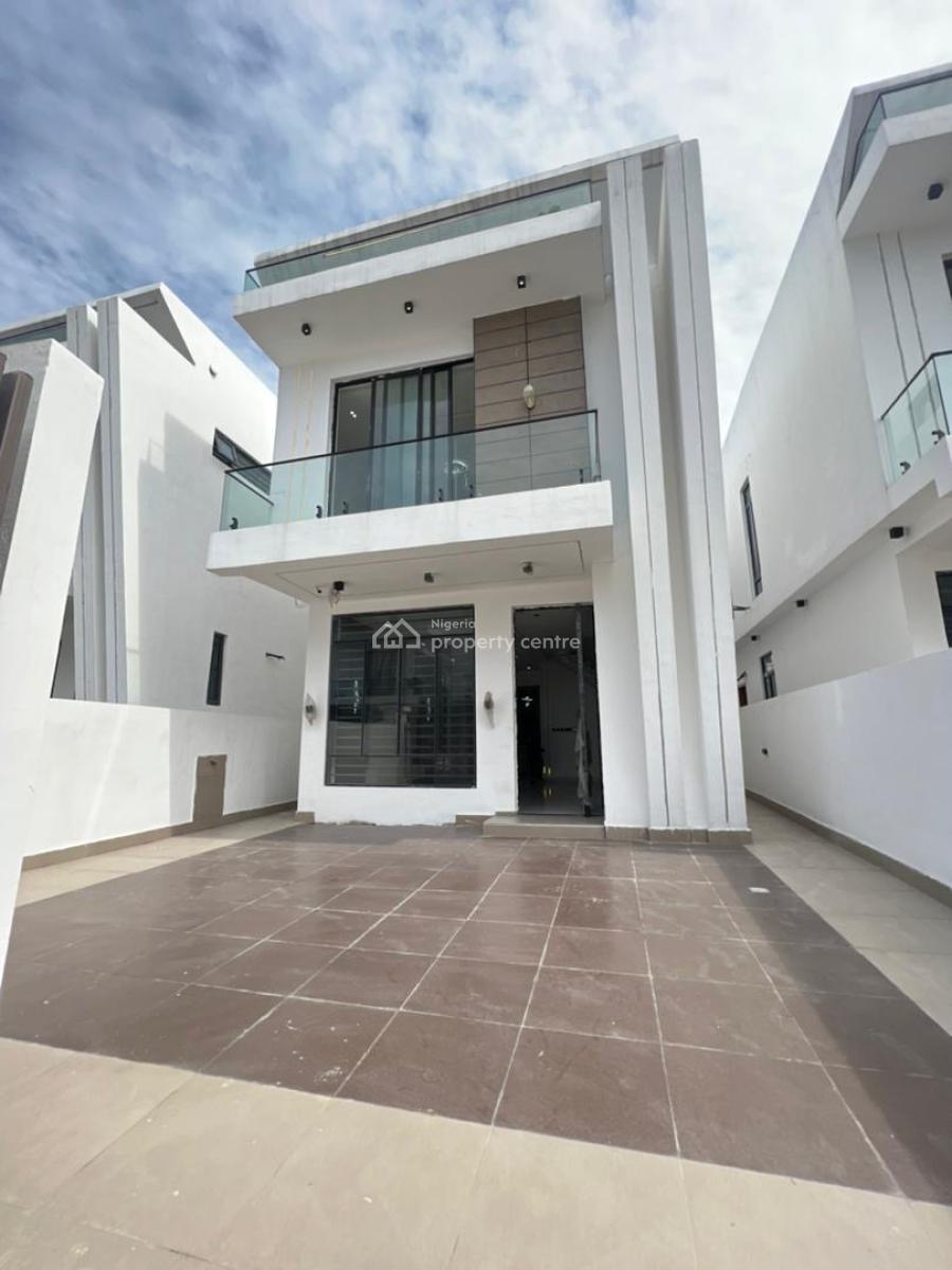 Spacious 4 Bedroom Fully  Detached Duplex with a Bq with a Massive Compound, Orchid, Lekki, Lagos, Detached Duplex for Sale