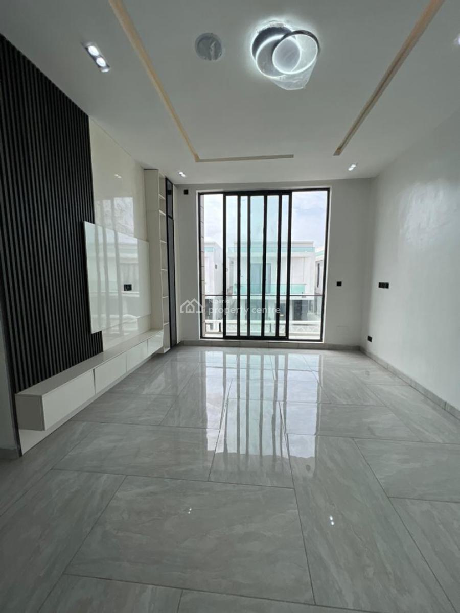 Spacious 4 Bedroom Fully  Detached Duplex with a Bq with a Massive Compound, Orchid, Lekki, Lagos, Detached Duplex for Sale