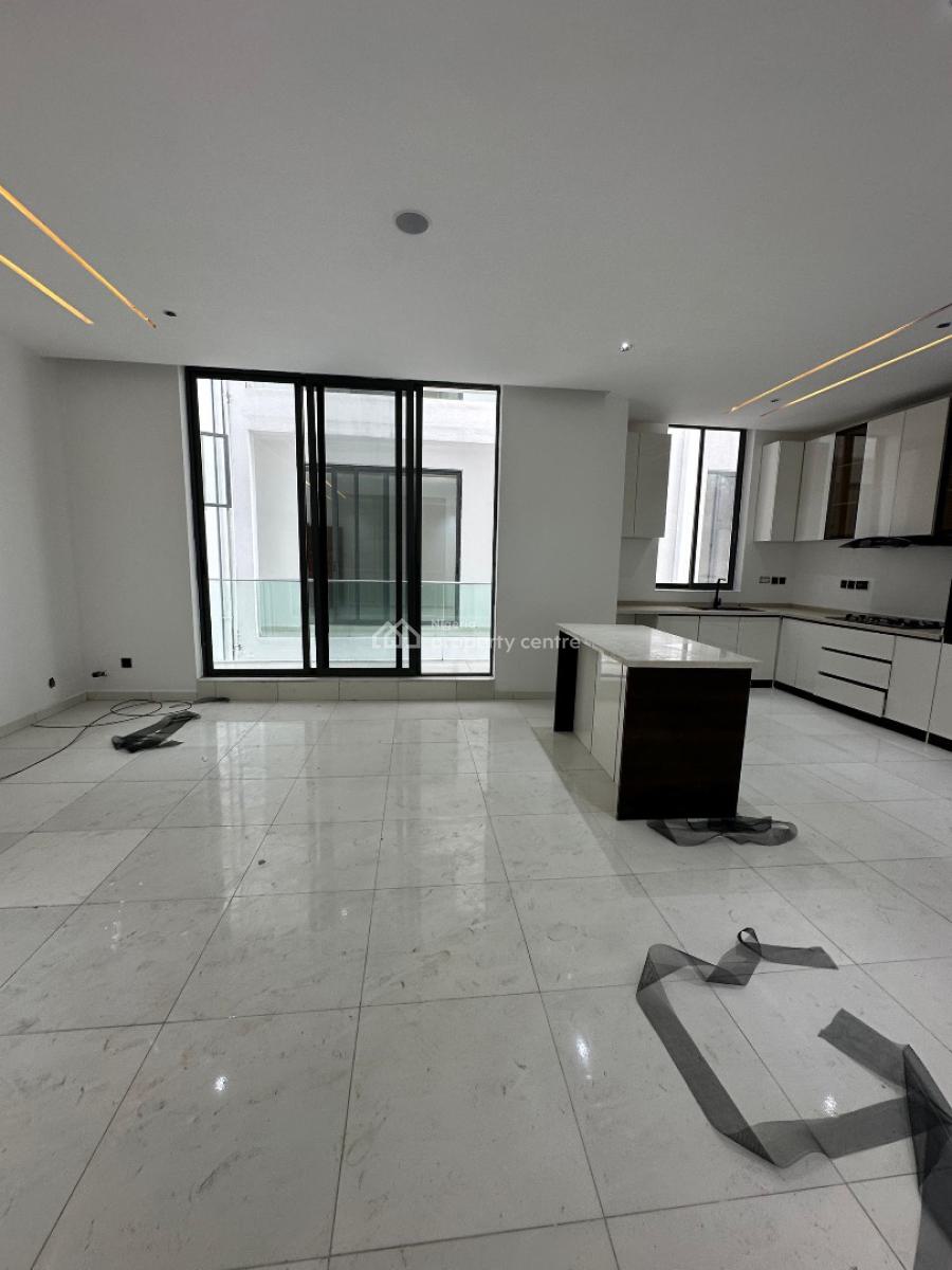 Nicely Built 2 Bedroom Apartment with Pool, Elevator and Reception, Lekki Phase 1, Lekki, Lagos, Flat / Apartment for Sale
