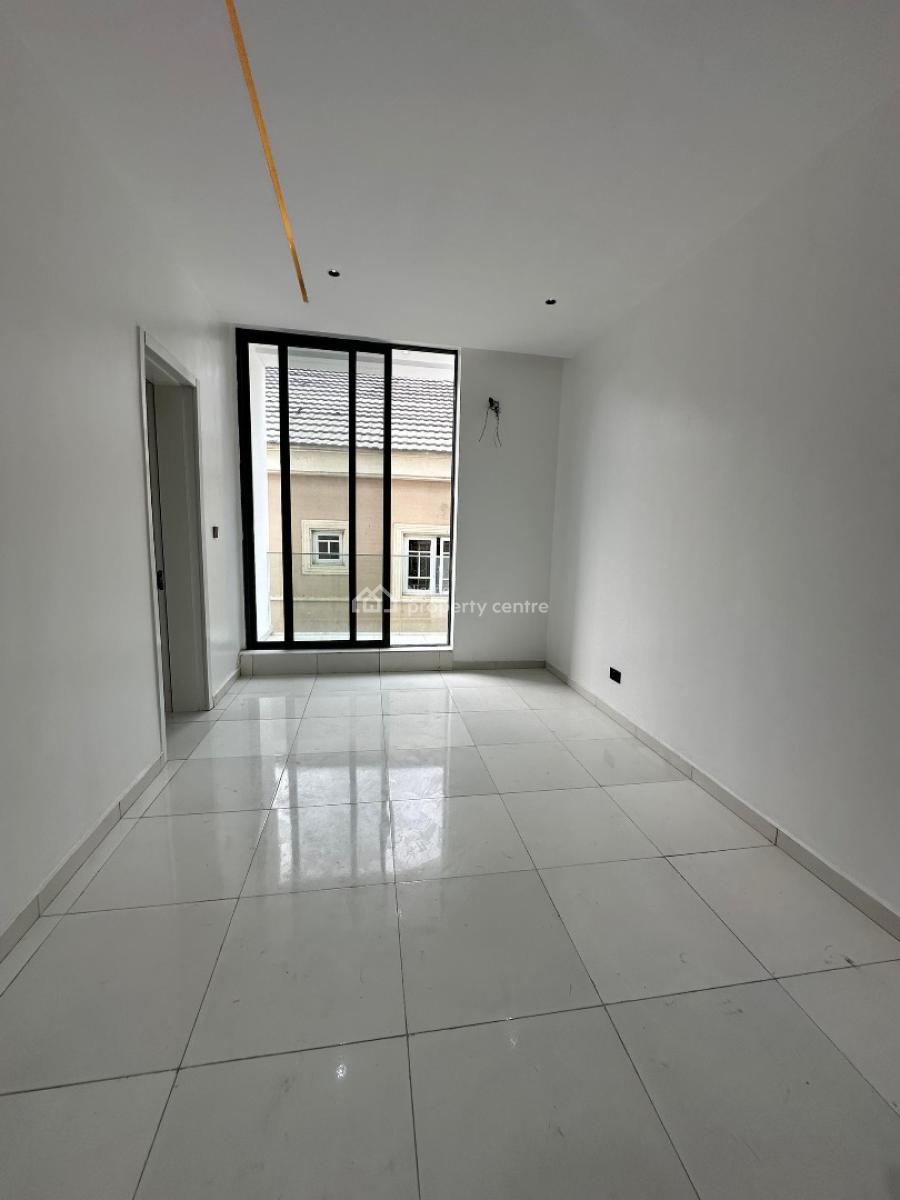 Nicely Built 2 Bedroom Apartment with Pool, Elevator and Reception, Lekki Phase 1, Lekki, Lagos, Flat / Apartment for Sale