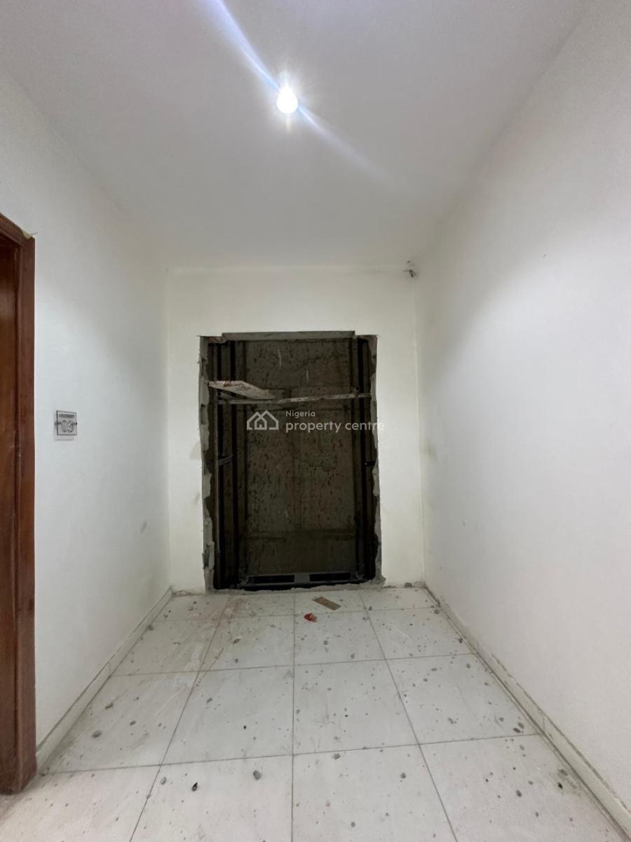 Nicely Built 2 Bedroom Apartment with Pool, Elevator and Reception, Lekki Phase 1, Lekki, Lagos, Flat / Apartment for Sale