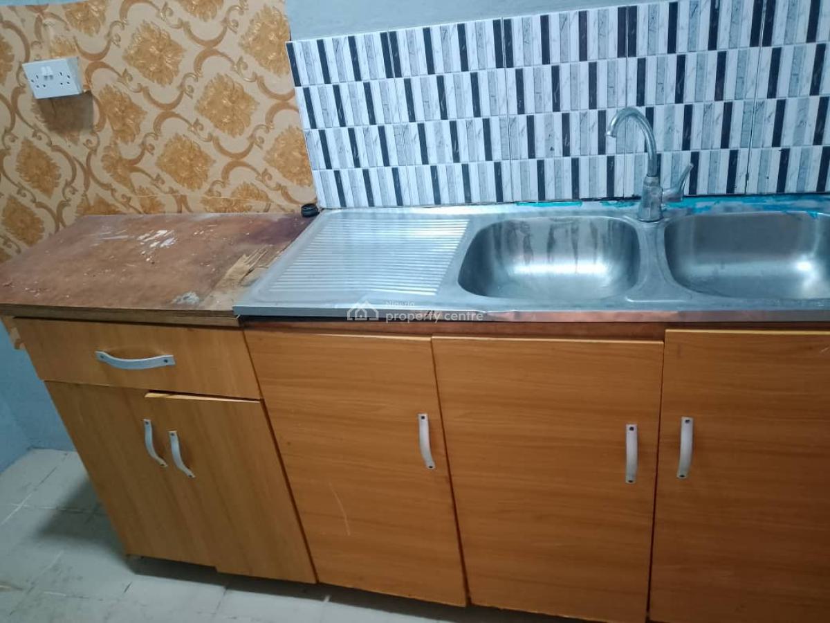 1 Bedroom Flat for a Corporate Lady Only, Adeniyi Jones, Ikeja, Lagos, Mini Flat (room and Parlour) for Rent