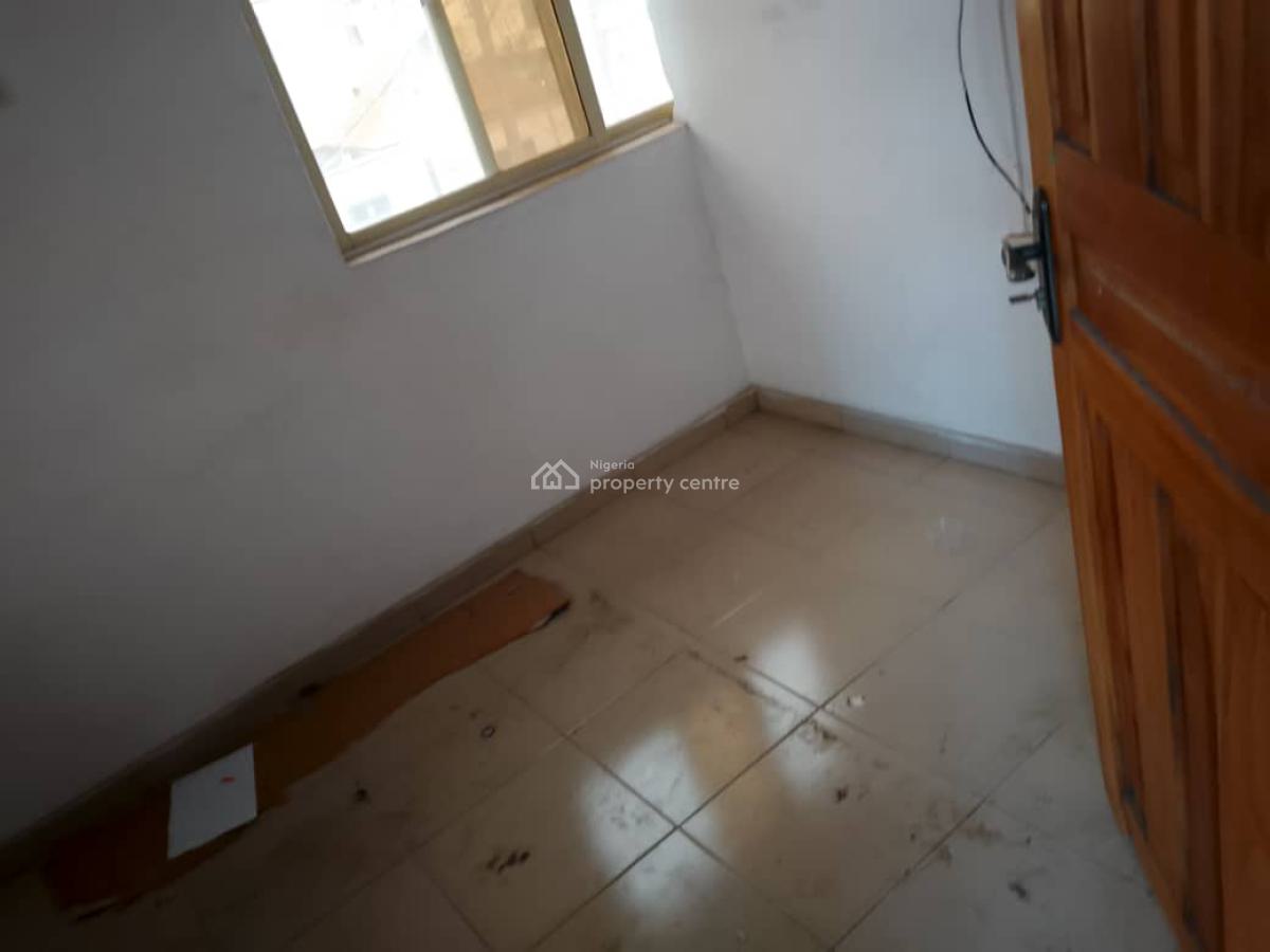 1 Bedroom Flat for a Corporate Lady Only, Adeniyi Jones, Ikeja, Lagos, Mini Flat (room and Parlour) for Rent