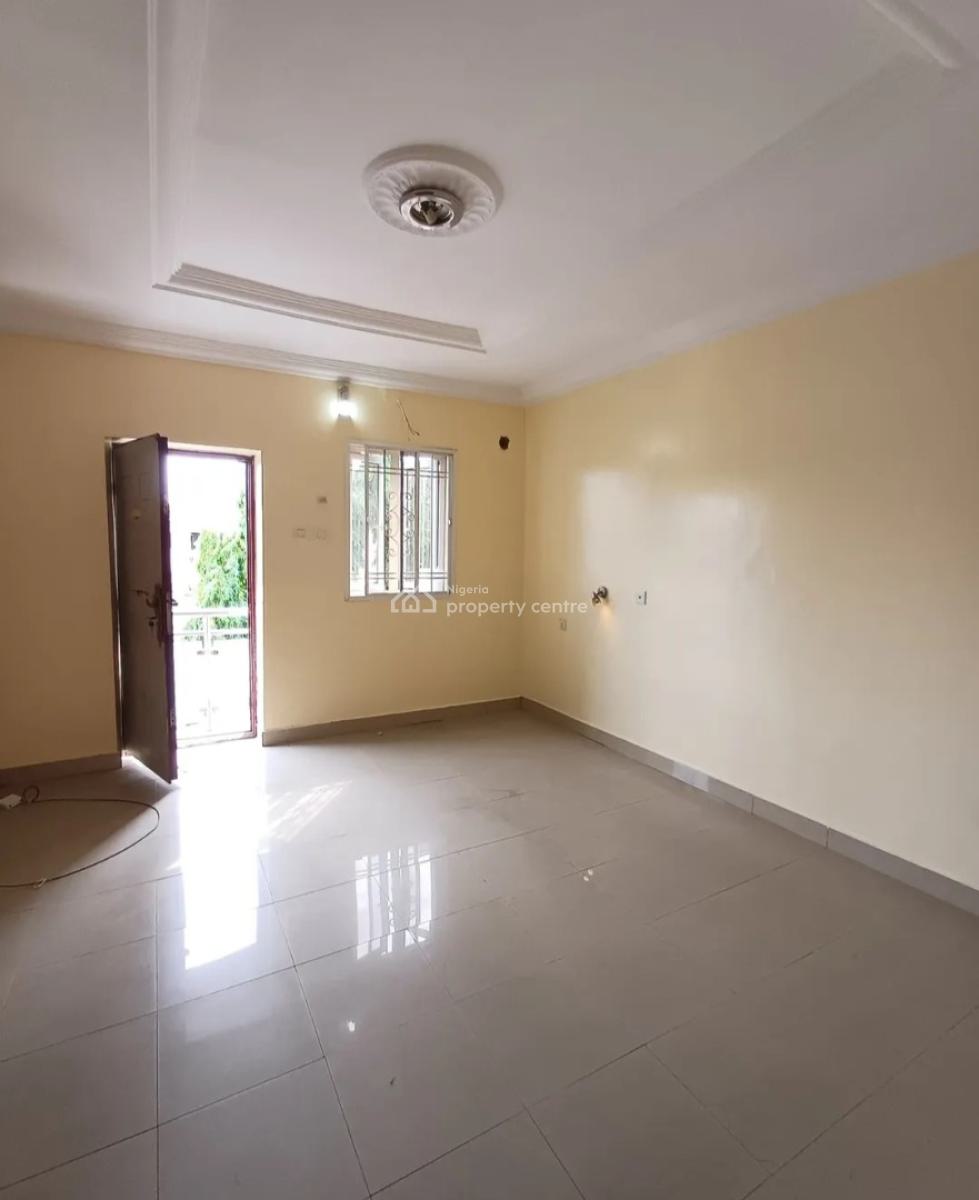 Lovely Serviced 3 Bedroom Terrace with a Room Bq, Lekki Phase 1, Lekki, Lagos, Terraced Duplex for Rent