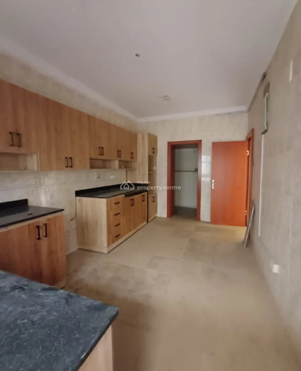 Lovely Serviced 3 Bedroom Terrace with a Room Bq, Lekki Phase 1, Lekki, Lagos, Terraced Duplex for Rent