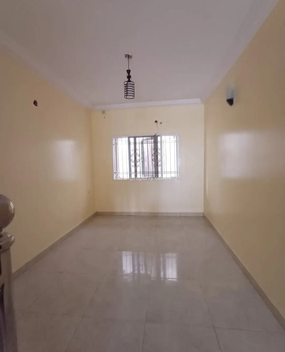 Lovely Serviced 3 Bedroom Terrace with a Room Bq, Lekki Phase 1, Lekki, Lagos, Terraced Duplex for Rent
