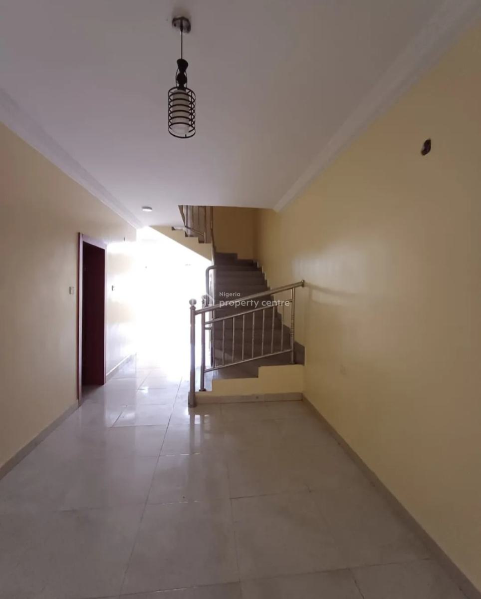 Lovely Serviced 3 Bedroom Terrace with a Room Bq, Lekki Phase 1, Lekki, Lagos, Terraced Duplex for Rent