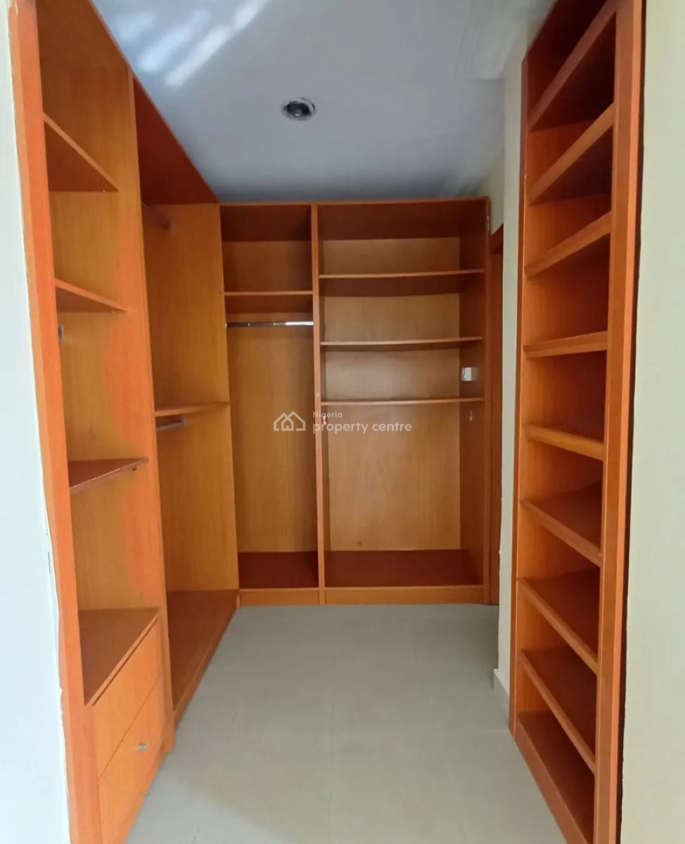 Lovely Serviced 3 Bedroom Terrace with a Room Bq, Lekki Phase 1, Lekki, Lagos, Terraced Duplex for Rent