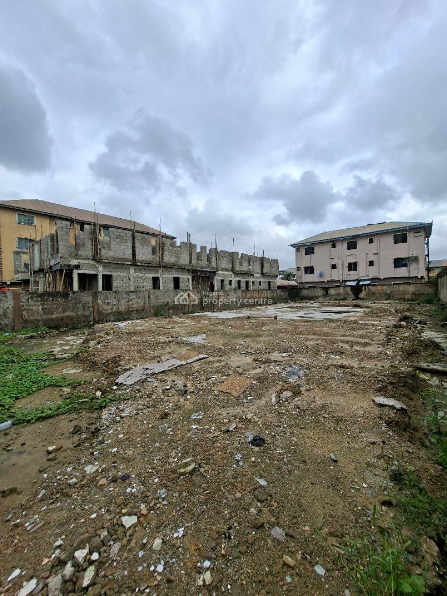 Dry Full Plot in an Estate, Market Square, Parkview Estate, Ago Palace, Isolo, Lagos, Residential Land for Sale