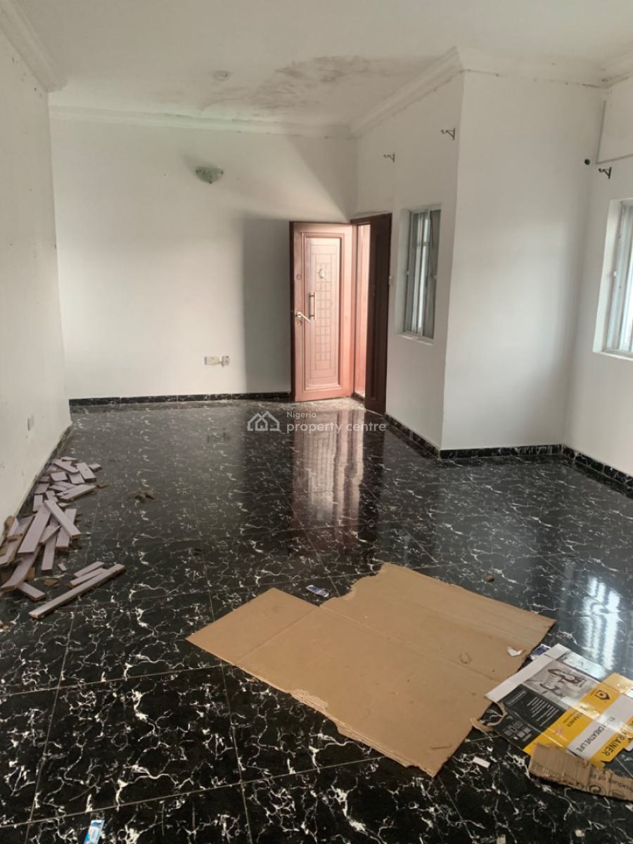 Lovely Nice 2 Bedroom Flat Upstairs, Mobil Road Ilaje, Ajah, Lagos, Flat / Apartment for Rent