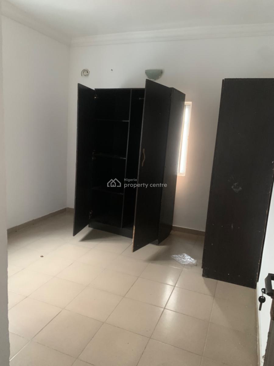 Lovely Nice 2 Bedroom Flat Upstairs, Mobil Road Ilaje, Ajah, Lagos, Flat / Apartment for Rent