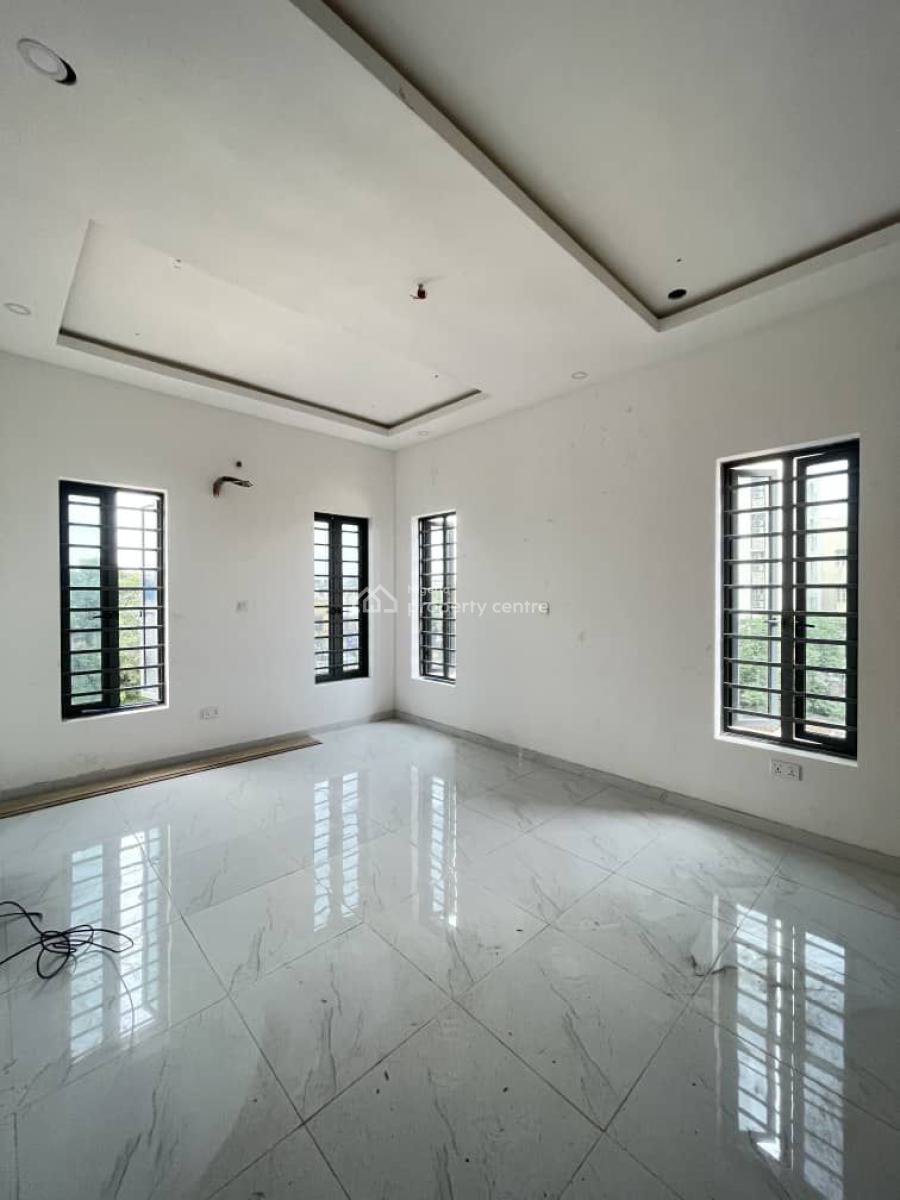 Nivy Built 3 Bedroom Apartment in a Secured Estate, Yaba, Lagos, House for Sale
