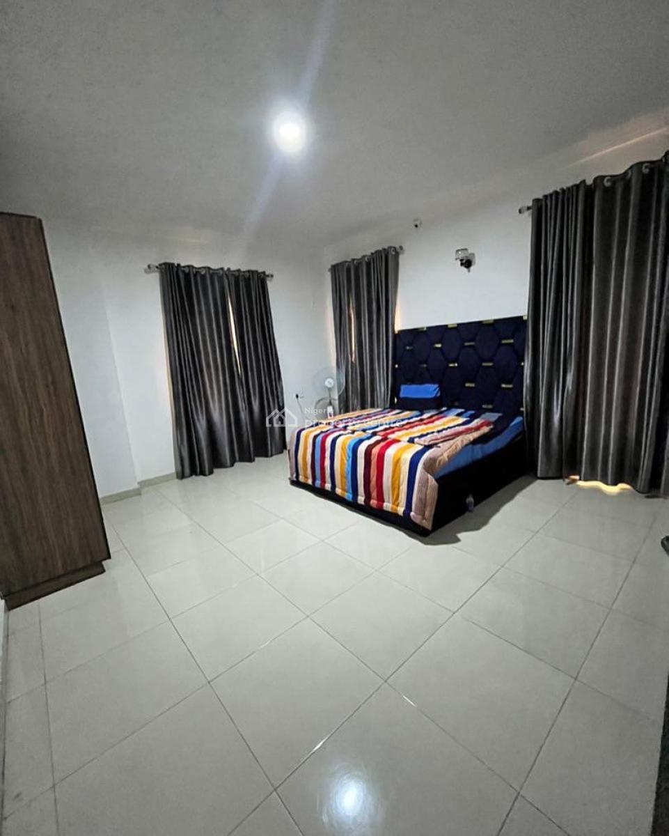 Stunning 3 Bedroom Apartment with Bq, Ikate, Lekki, Lagos, Block of Flats for Sale