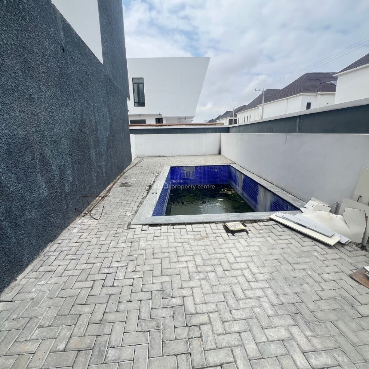 4 Bed&bq 180 Million  Ikota, Lagos, Ikota, Lekki, Lagos, Terraced Duplex for Sale