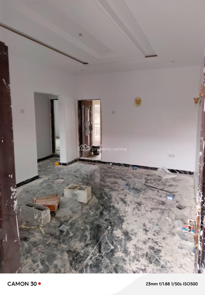 Very Sharp 2 Bedroom Flat in Bucknor Estate with 23hrs Light, Bucknor Estate, Isolo, Lagos, Flat / Apartment for Rent