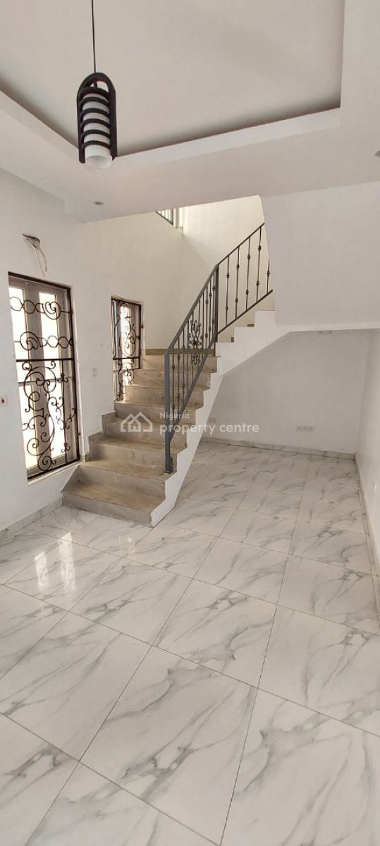 4 Bedroom Semi Detached Duplex with 1bq, Ilasan, Lekki, Lagos, Semi-detached Duplex for Rent