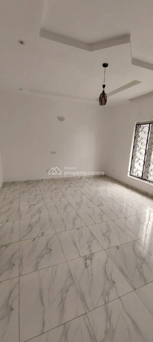4 Bedroom Semi Detached Duplex with 1bq, Ilasan, Lekki, Lagos, Semi-detached Duplex for Rent