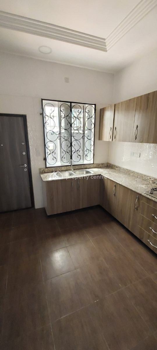 4 Bedroom Semi Detached Duplex with 1bq, Ilasan, Lekki, Lagos, Semi-detached Duplex for Rent