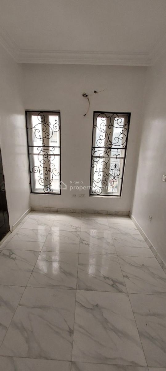 4 Bedroom Semi Detached Duplex with 1bq, Ilasan, Lekki, Lagos, Semi-detached Duplex for Rent