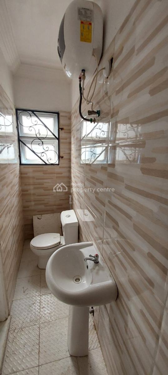 4 Bedroom Semi Detached Duplex with 1bq, Ilasan, Lekki, Lagos, Semi-detached Duplex for Rent