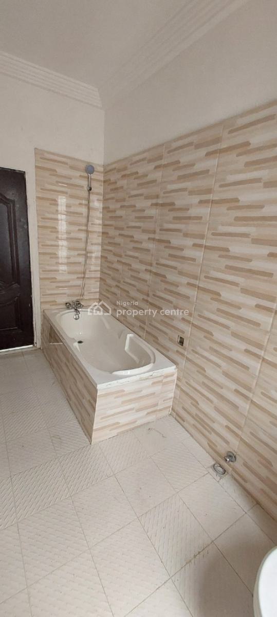 4 Bedroom Semi Detached Duplex with 1bq, Ilasan, Lekki, Lagos, Semi-detached Duplex for Rent