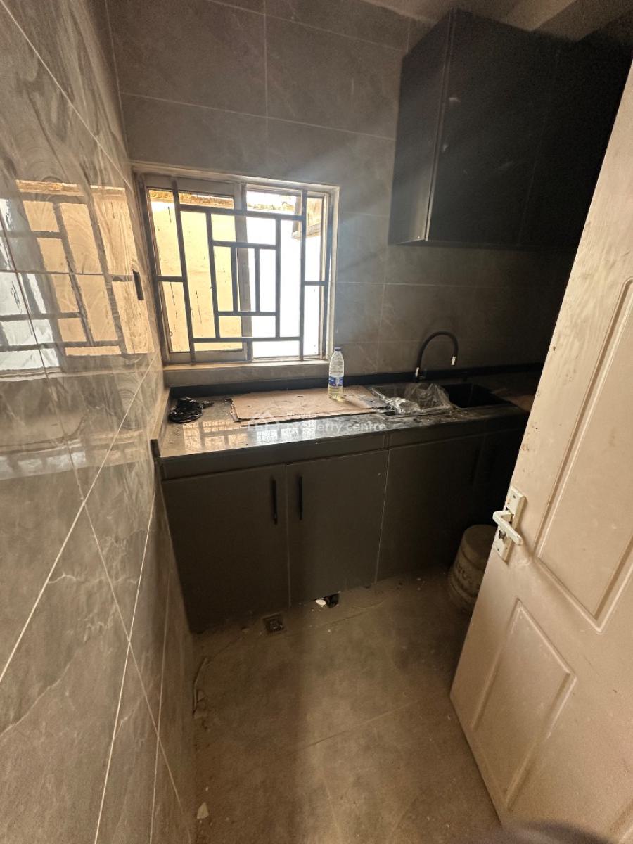 1 Bedroom Apartment, Serene Environment, Maitama District, Abuja, Mini Flat (room and Parlour) for Rent