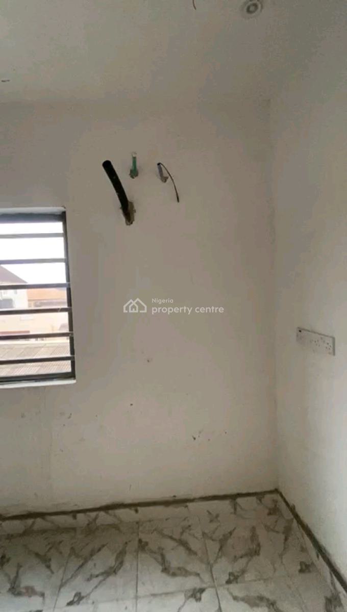 Newly Built Tastefully Spacious 2bedrm Upflat All Room En-suite, 22 Ijagbemi Street,off Pedro, Gbagada, Lagos, Flat / Apartment for Rent