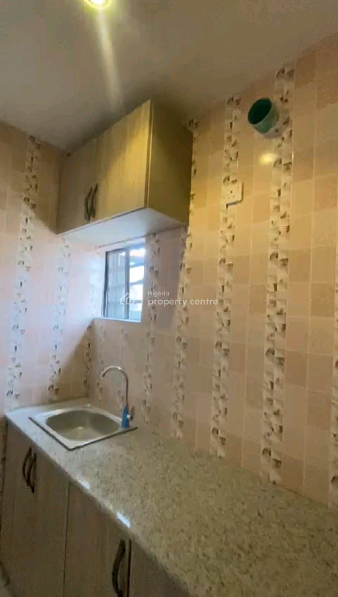 Newly Built Tastefully Spacious 2bedrm Upflat All Room En-suite, 22 Ijagbemi Street,off Pedro, Gbagada, Lagos, Flat / Apartment for Rent