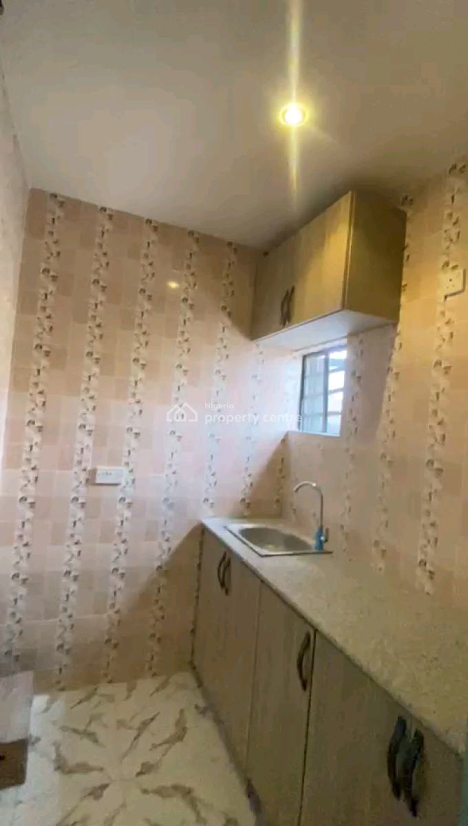 Newly Built Tastefully Spacious 2bedrm Upflat All Room En-suite, 22 Ijagbemi Street,off Pedro, Gbagada, Lagos, Flat / Apartment for Rent