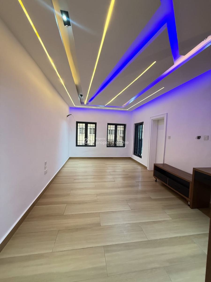 Luxurious 5 Bedroom Semi Detached Spacious Duplex, Bq, Gardens, Serene Neighborhood Inside an Estate, Guzape District, Abuja, Semi-detached Duplex for Sale