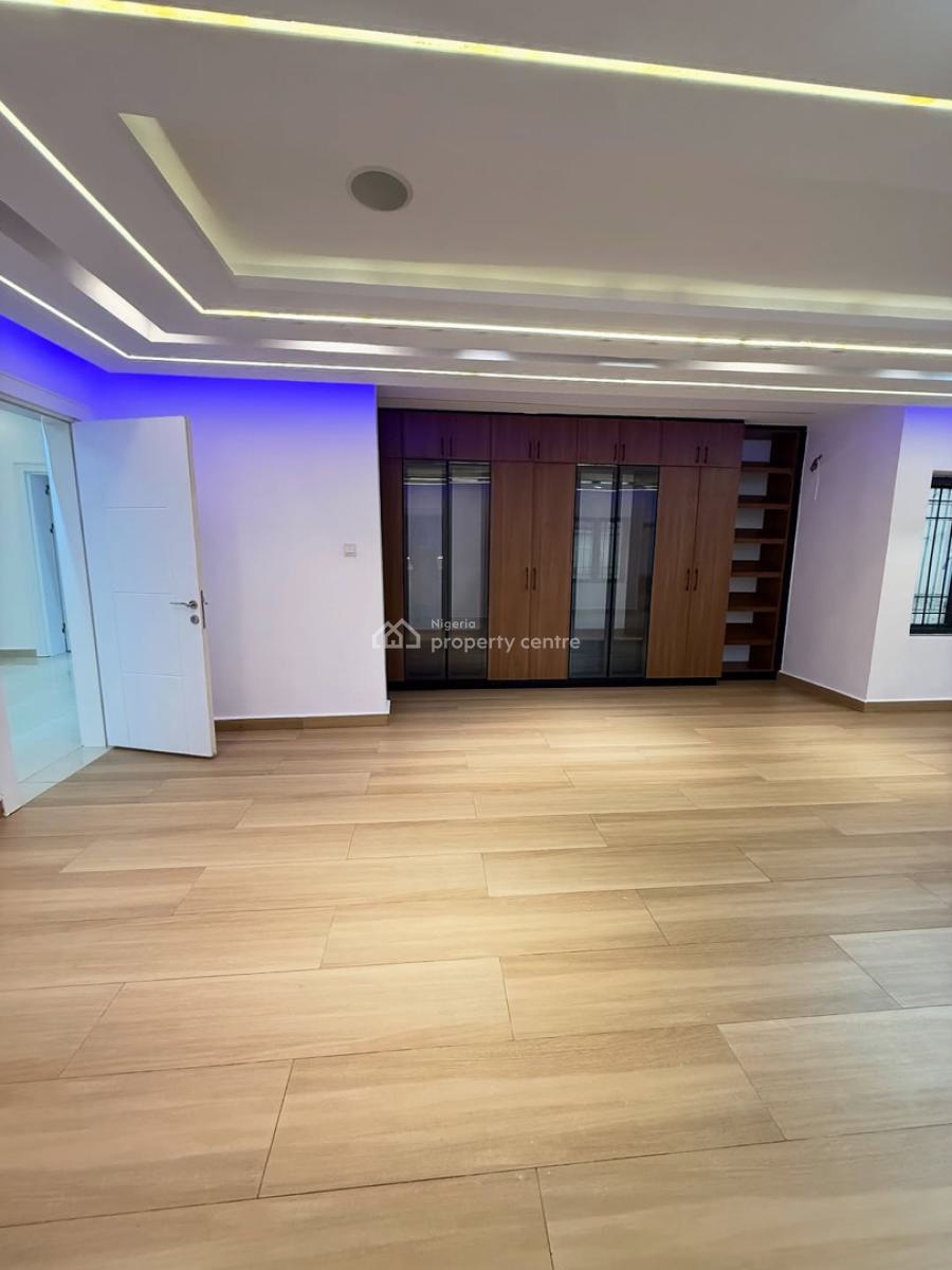 Luxurious 5 Bedroom Semi Detached Spacious Duplex, Bq, Gardens, Serene Neighborhood Inside an Estate, Guzape District, Abuja, Semi-detached Duplex for Sale