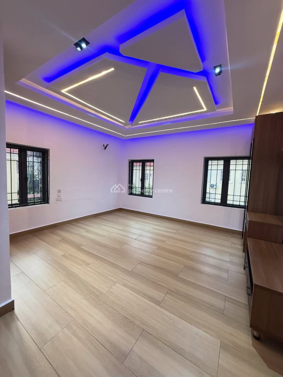 Luxurious 5 Bedroom Semi Detached Spacious Duplex, Bq, Gardens, Serene Neighborhood Inside an Estate, Guzape District, Abuja, Semi-detached Duplex for Sale