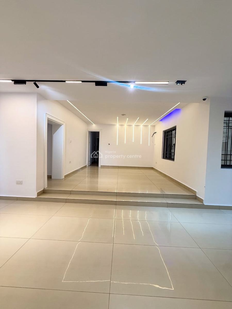 Luxurious 5 Bedroom Semi Detached Spacious Duplex, Bq, Gardens, Serene Neighborhood Inside an Estate, Guzape District, Abuja, Semi-detached Duplex for Sale