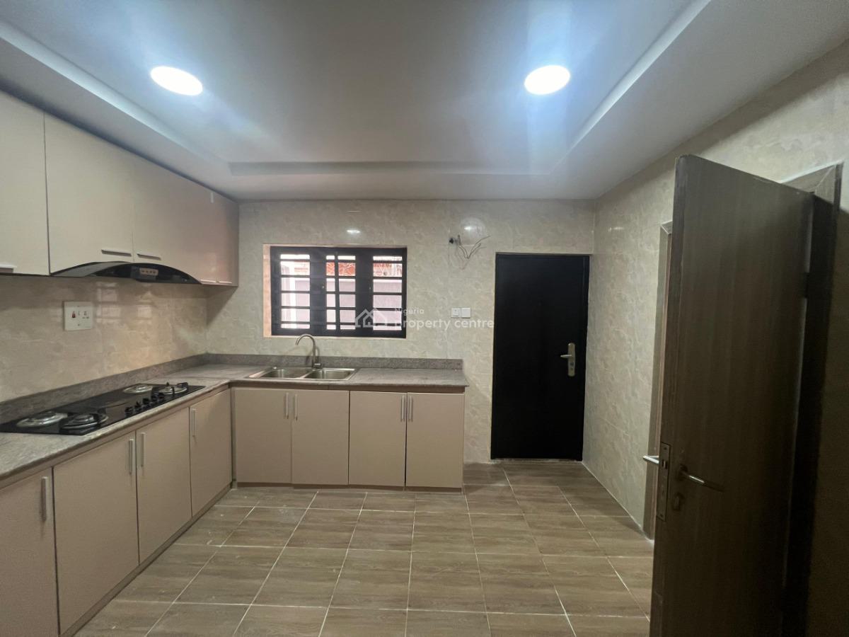 4 Bedroom Terraced Duplex, Ologolo, Lekki, Lagos, Terraced Duplex for Sale