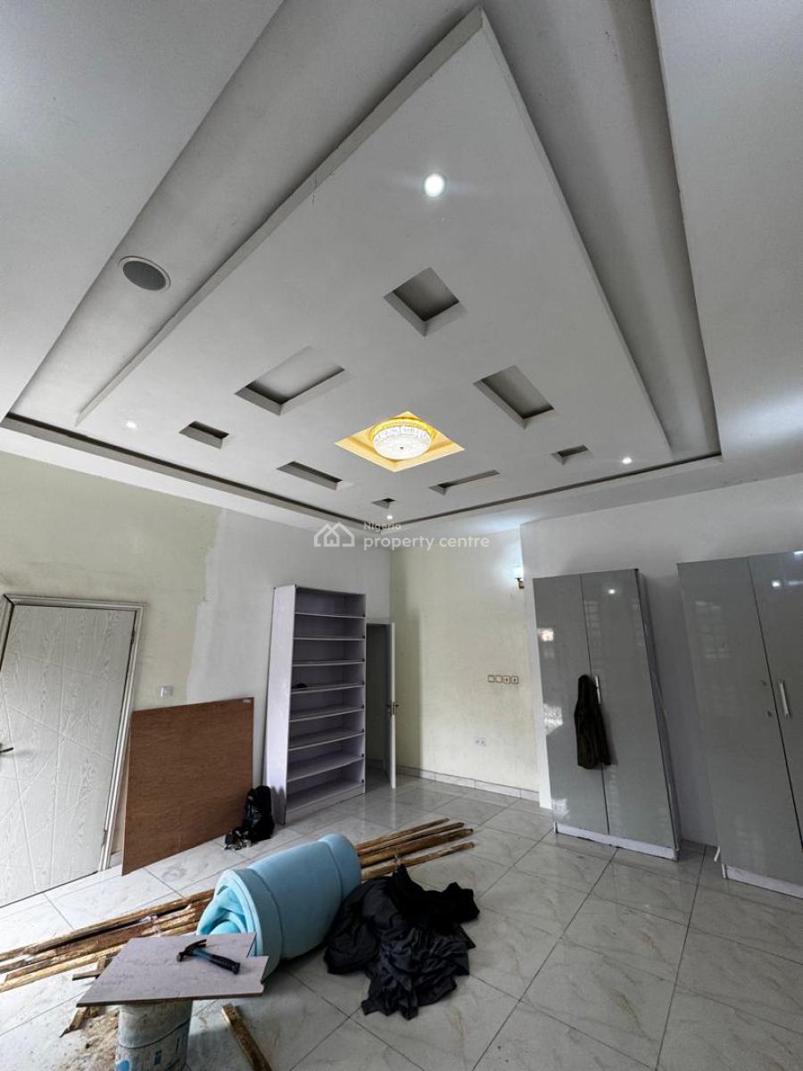 Luxurious Self-contain with Personal Kitchen and Kitchen Appliances, Ologolo, Lekki, Lagos, Self Contain (single Rooms) for Rent