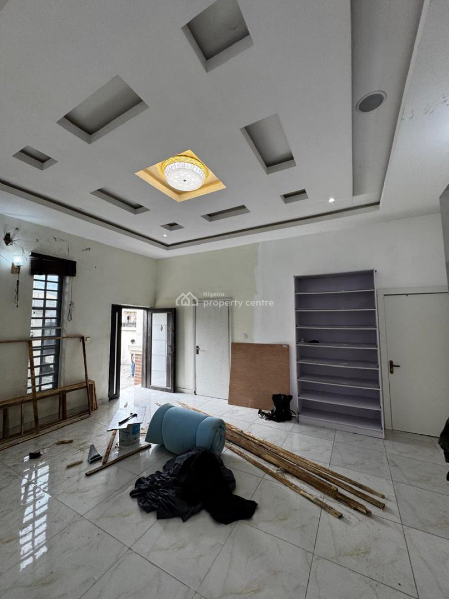 Luxurious Self-contain with Personal Kitchen and Kitchen Appliances, Ologolo, Lekki, Lagos, Self Contain (single Rooms) for Rent