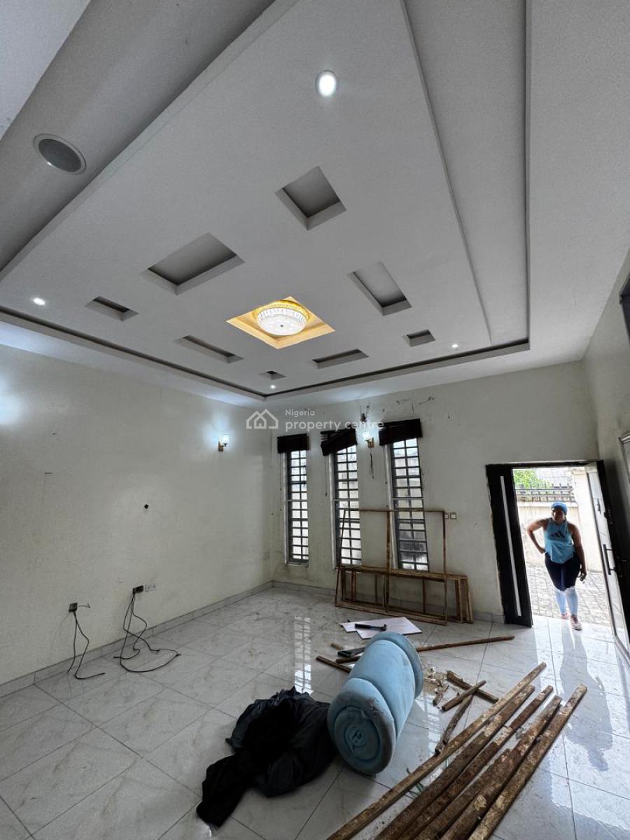 Luxurious Self-contain with Personal Kitchen and Kitchen Appliances, Ologolo, Lekki, Lagos, Self Contain (single Rooms) for Rent