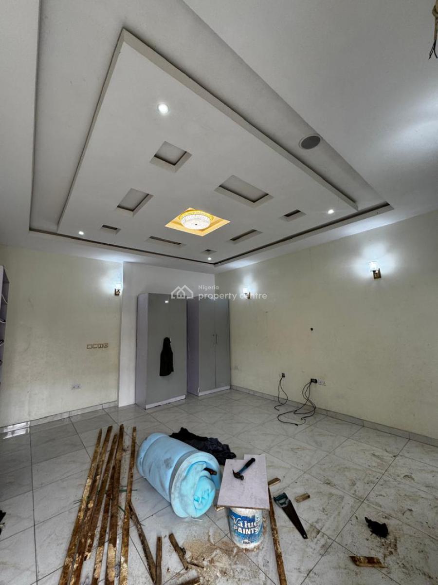 Luxurious Self-contain with Personal Kitchen and Kitchen Appliances, Ologolo, Lekki, Lagos, Self Contain (single Rooms) for Rent